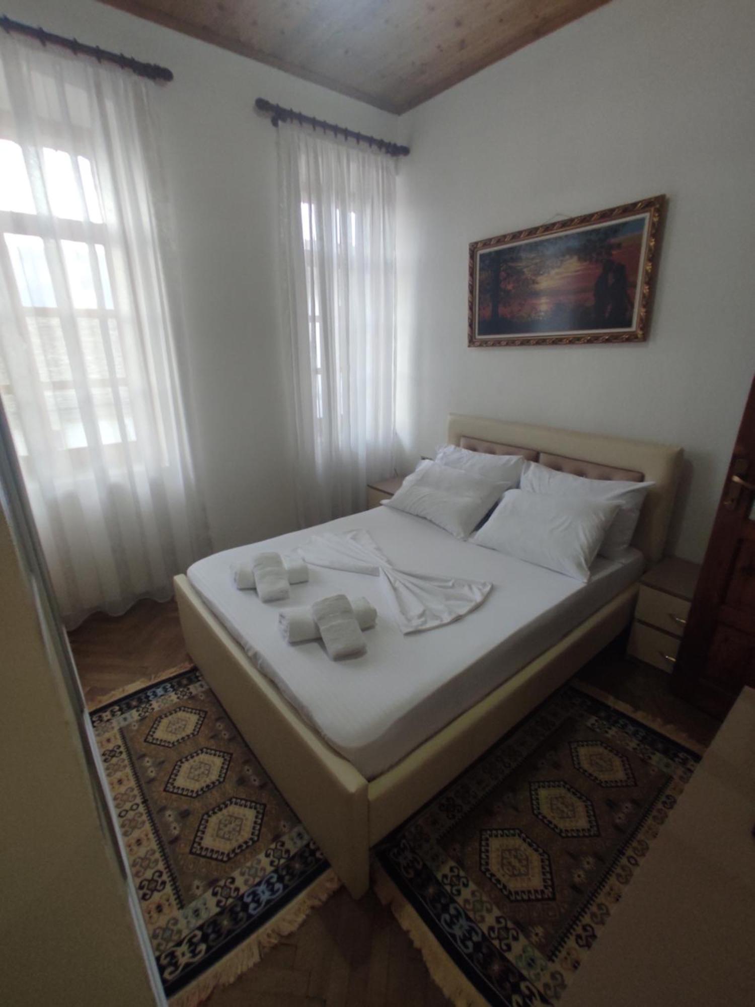 Xheison Apartment Gjirokastër Exterior foto